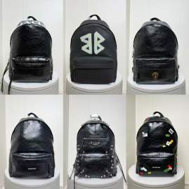Picture of Balenciaga Handbags _SKUfw211001479fw